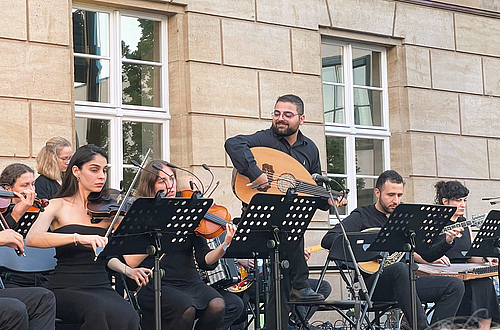 Caravan Orchestra & Choir   