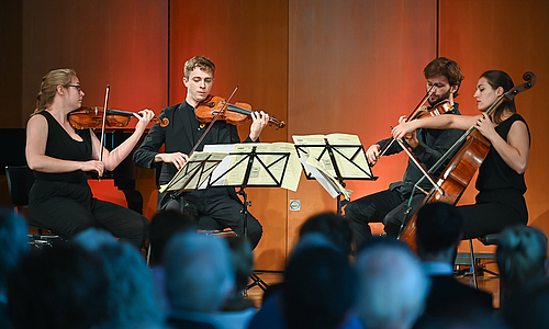 Virtuose Vielstimmigkeit: Anmeldungen für den 9. Internationalen JOSEPH JOACHIM Kammermusikwettbewerb in Weimar noch bis 17. Januar 2022 möglich