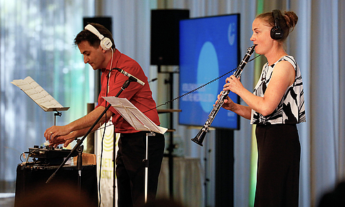 Melos and ostinato