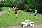 Erstmals werden Sportler*innen der Hochschule für Musik aufgerufen, den Gründervater Franz Liszt durch schnelle Läufe im Park zu ehren.