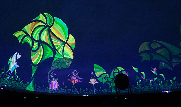 Liszt im Planetarium: Kooperationsprojekt TROPICALISZT verknüpft Klaviermusik mit 360-Grad-Projektionen beim FullDome Festival Liszt im Planetarium: Kooperationsprojekt TROPICALISZT verknüpft Klaviermusik mit 360-Grad-Projektionen beim FullDome Festival