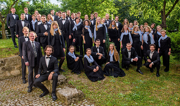 Liebeslieder und Romanzen: Kammerchor der Hochschule singt in Thüringen – und auf Tournee in Mittelengland Liebeslieder und Romanzen: Kammerchor der Hochschule singt in Thüringen – und auf Tournee in Mittelengland