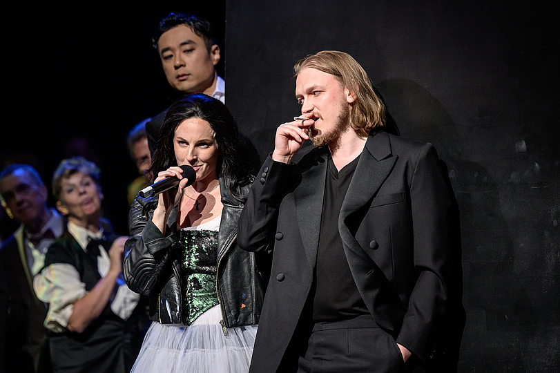 Sprung auf die Opernbühne