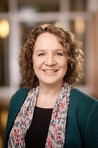 Dr. Helen Fronius Dr. Helen Fronius