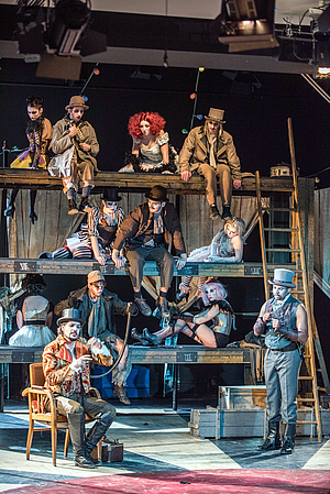 Aufführung von Brittens "The Beggar's Opera"