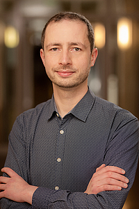 Prof. Marcus Aydintan Prof. Marcus Aydintan