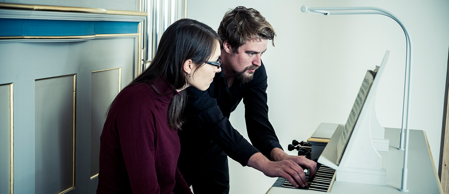 Back to main page Back to main page