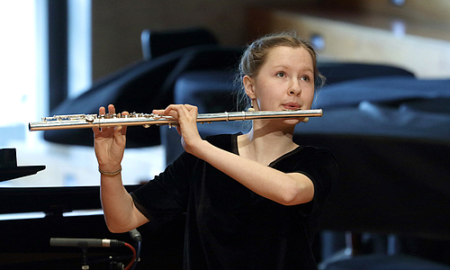 Mit Video-Übertragung: Vielfache Preisvergabe beim Innerschulischen Wettbewerb des Hochbegabtenzentrums der Weimarer Musikhochschule