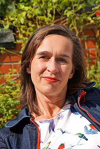 Kathrin  Steinweg