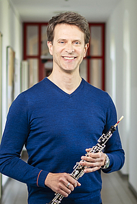 Prof. Matthias Bäcker Prof. Matthias Bäcker