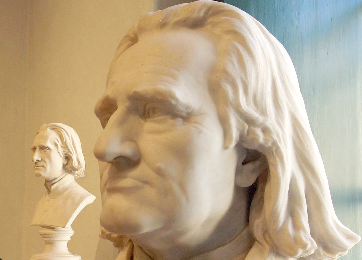The picture shows a bust of Franz Liszt.