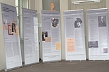 Einblicke in die Ausstellung "Verfolgte Musiker im nationalsozialistischen Thüringen. Eine Spurensuche" im Stadtmuseum Weimar vom 01.02. bis zum 31.03.2019; Kuratorium: Dr. Maria Stolarzewicz, graphische Gestaltung: Jürgen Postel