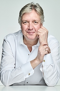 Prof. Gregor Bühl Prof. Gregor Bühl