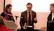 Dr. Sophie Fetthauer, Frank Harders-Wuthenow und Dr. Rolf von Bockel im Gespräch