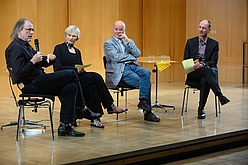 Symposium "Ein Balg, der auszog" mit Komponist Steffen Schleiermacher, HfM-Akkordeonprofessorin Claudia Buder, Prof. Dr. Wolfram Huschke (Altrektor der HfM) und Stephan Bahr, Akkordeonist und Pädagoge (v.l.n.r.)