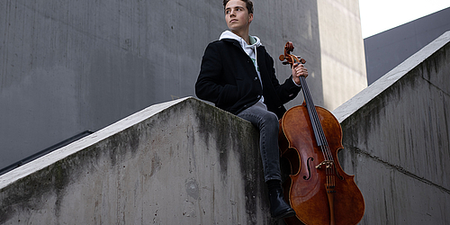 Violoncello totale   