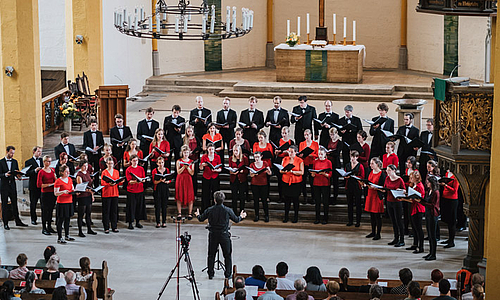 O Fortuna! Der Kammerchor der HfM und der Studentenchor der FSU singen Carl Orffs „Carmina Burana“ in Weimar und Jena